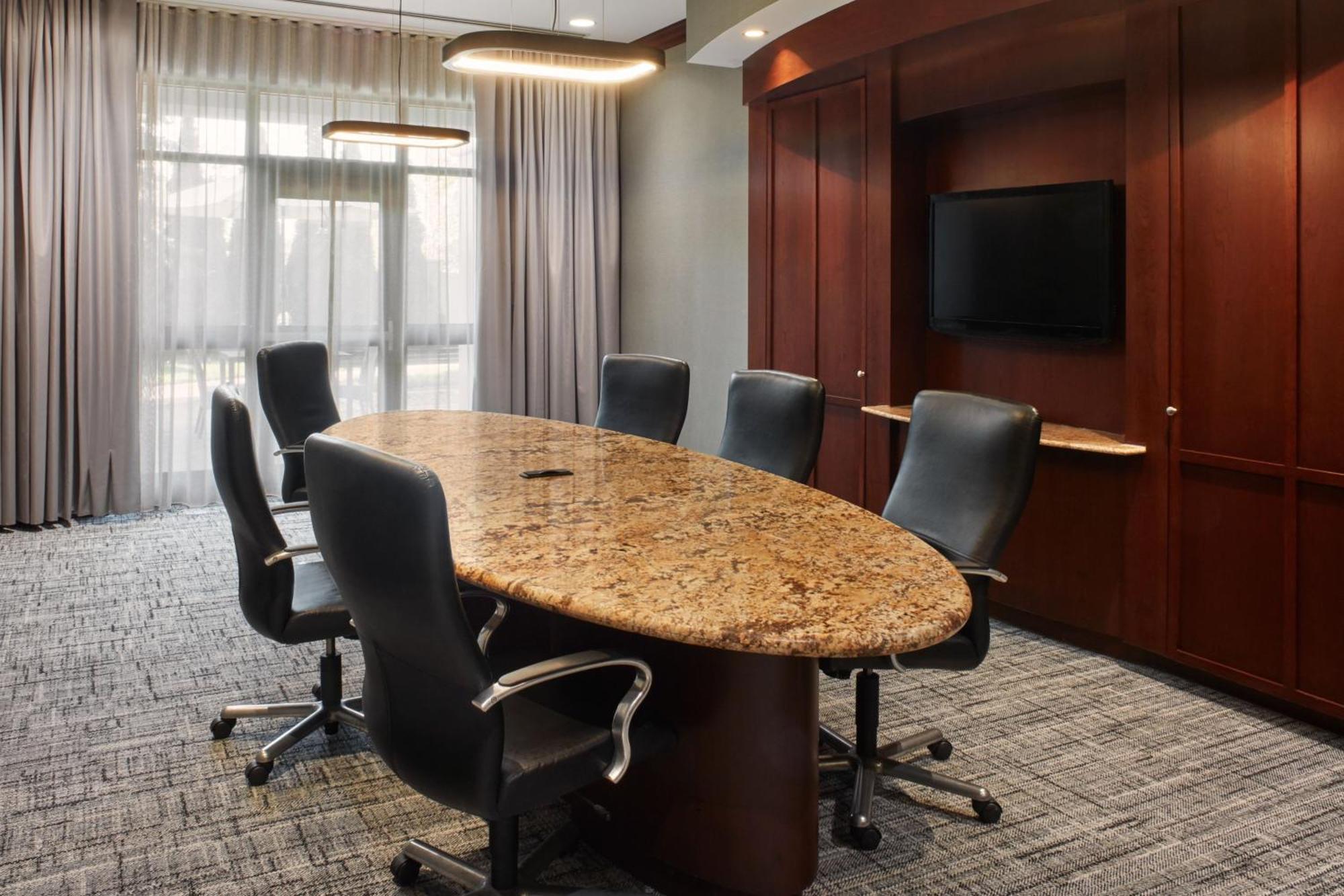 Courtyard By Marriott Mississauga-Airport Corporate Centre West Otel Dış mekan fotoğraf