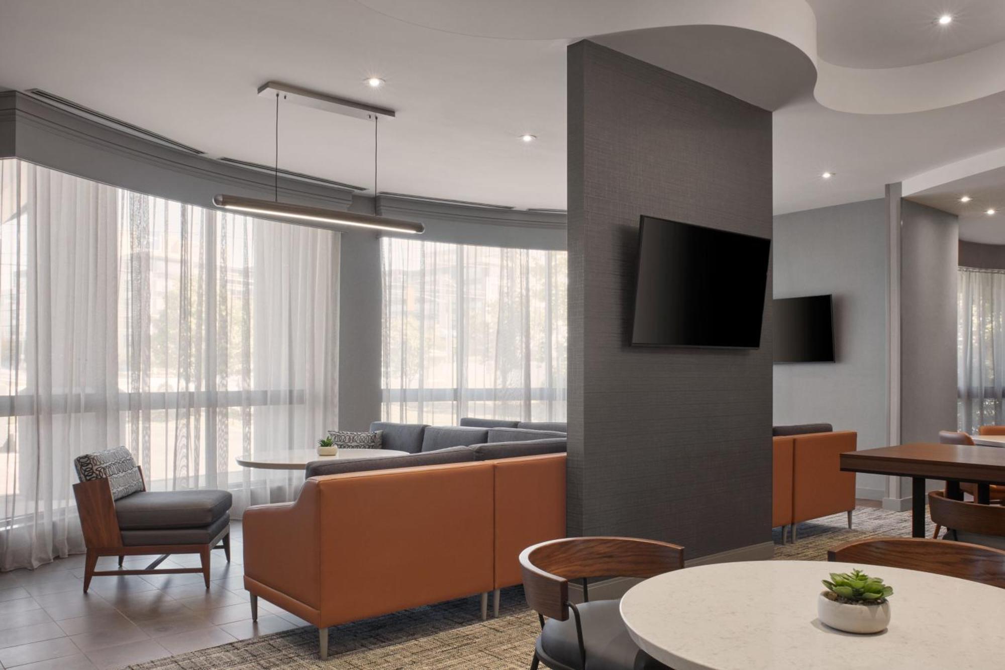 Courtyard By Marriott Mississauga-Airport Corporate Centre West Otel Dış mekan fotoğraf