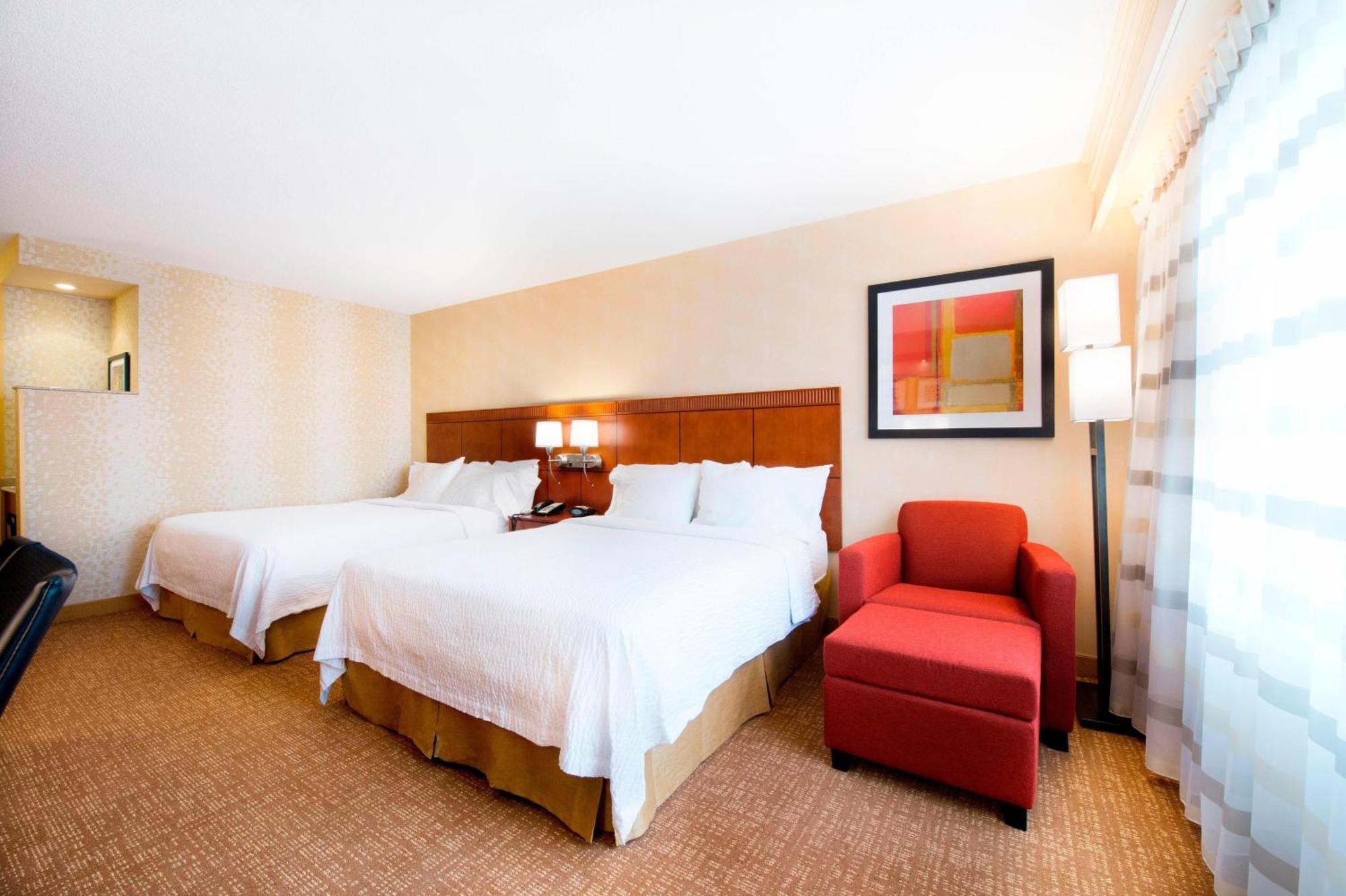 Courtyard By Marriott Mississauga-Airport Corporate Centre West Otel Dış mekan fotoğraf