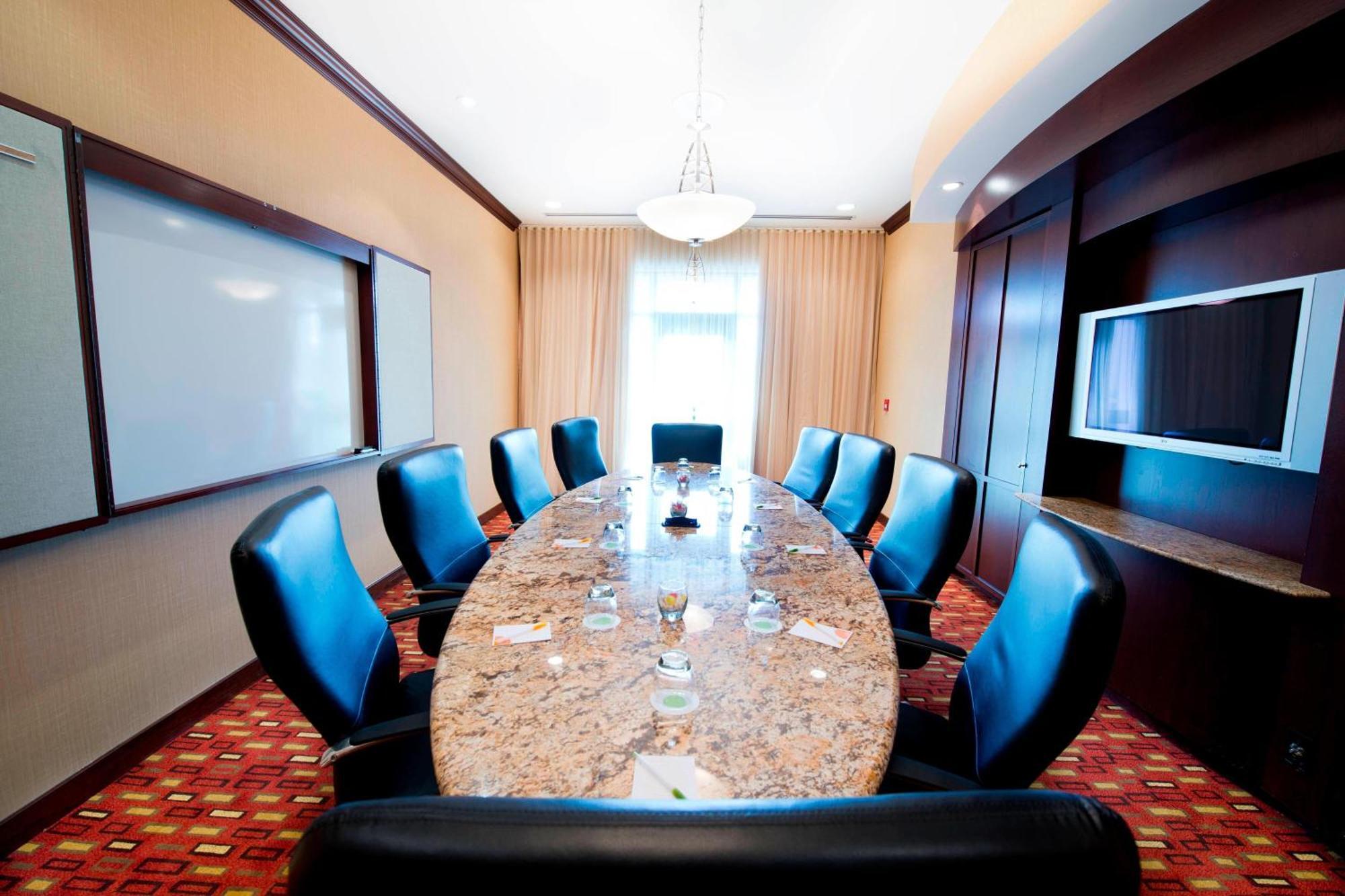 Courtyard By Marriott Mississauga-Airport Corporate Centre West Otel Dış mekan fotoğraf